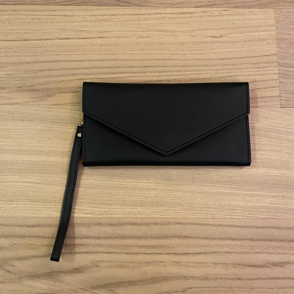 Black Wristlet Wallet